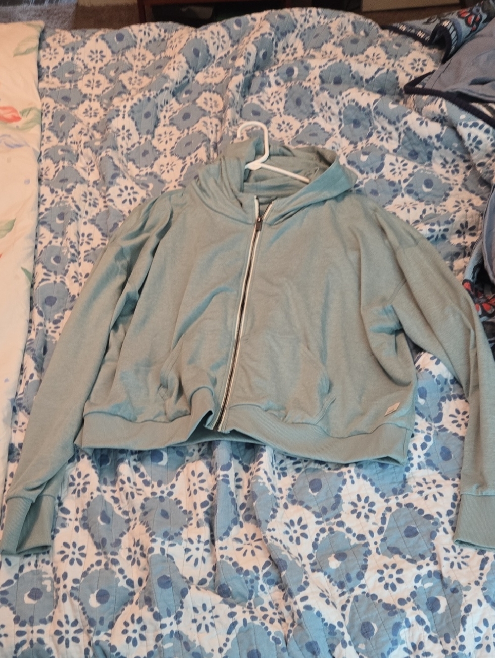 Vuori Halo Active Hoodie Mint Green